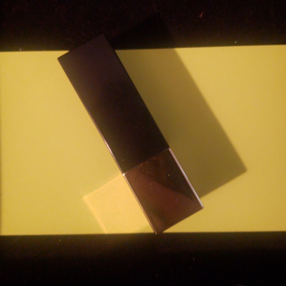 Estee Lauder lipstick